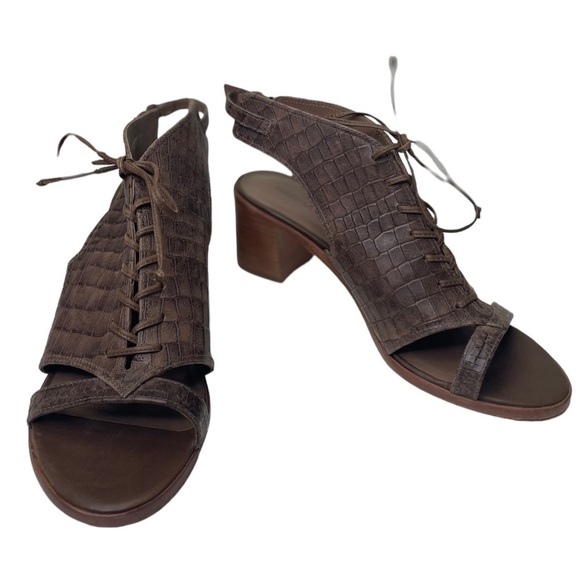 Bernardo Women’s Made in Brazil Brown Heeled Sandals - Picture 2 of 9
